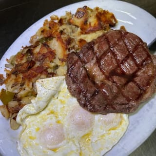 Ground Beef Steak & Eggs