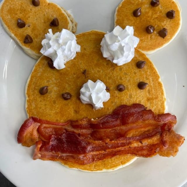Chocolate Chips Pancake.