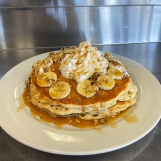 Caramel Banana Walnut Pancakes